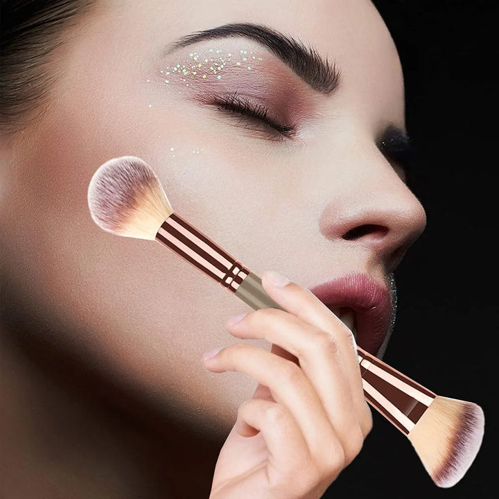 Contour Highlight Makeup Brush for Cream, Powder, Foundation.
