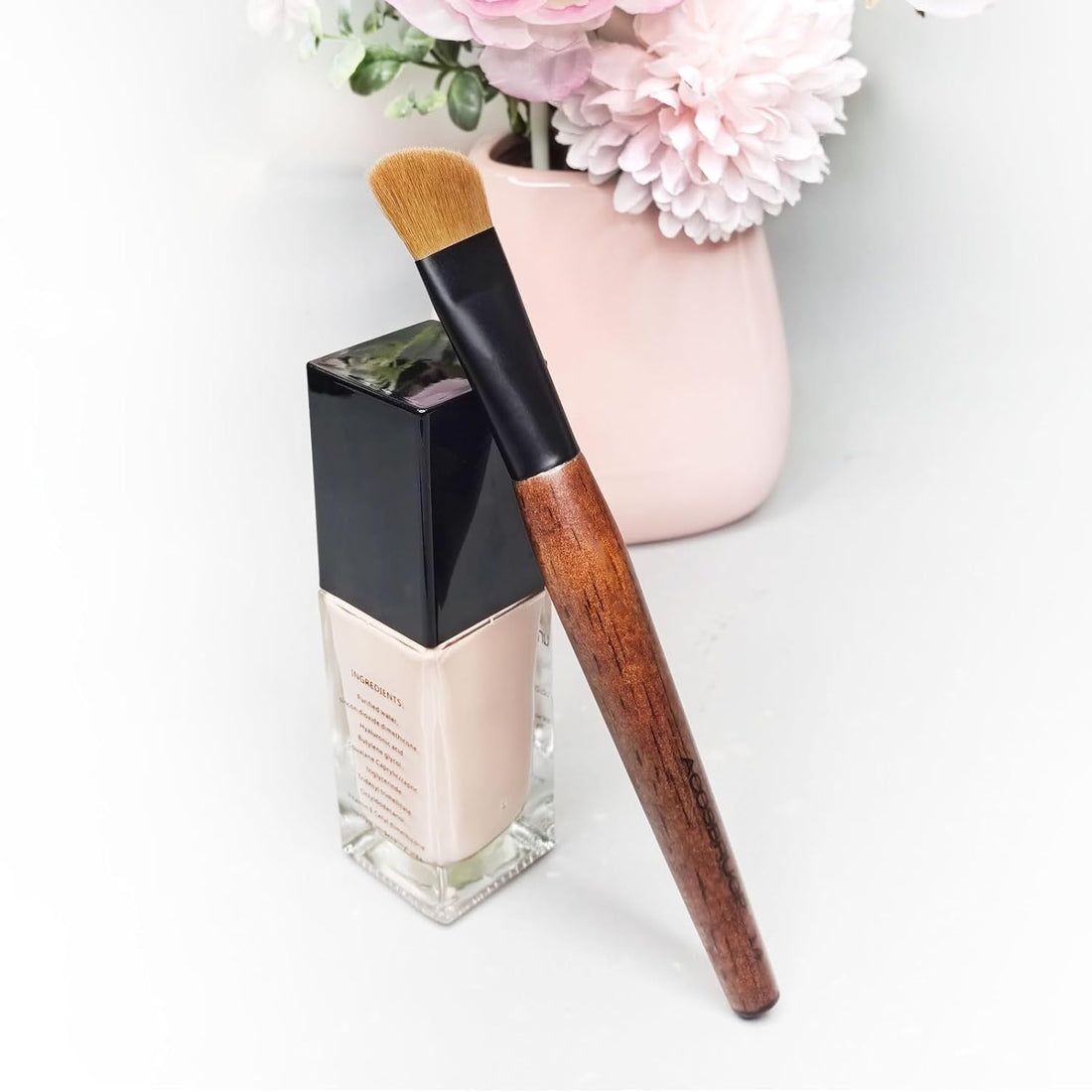 Small Foundation Brush,  Professional Angled Face Brush for Powder, Foundation, Cream.